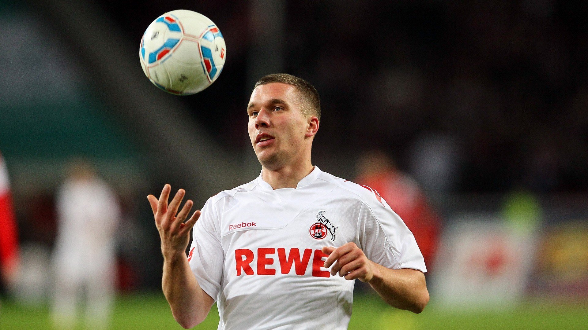 开云体育最新地址-意甲引领欧洲战术潮流,注重控球与压迫,意甲用球2020